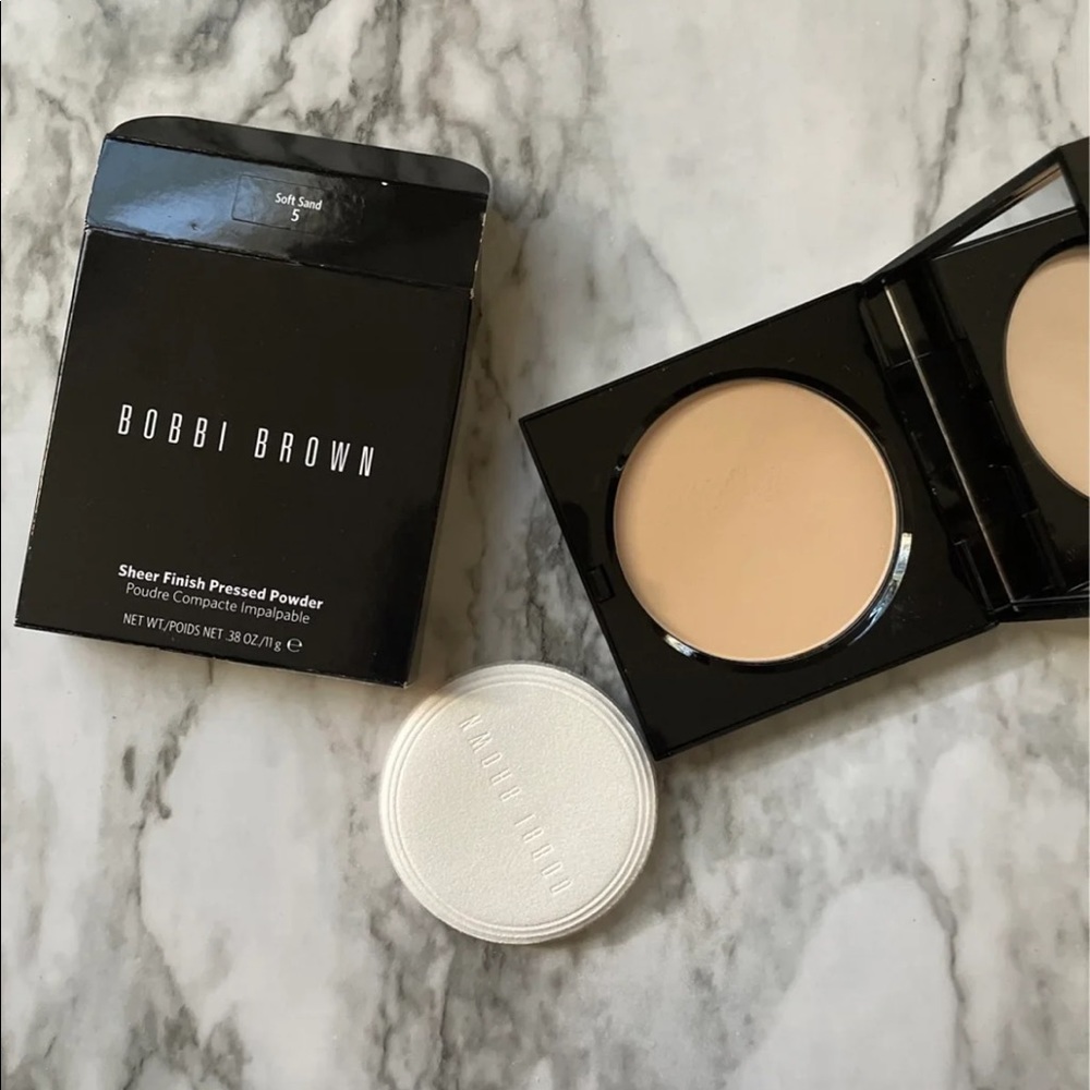 Bobbi brown sheer finish pressed powder
